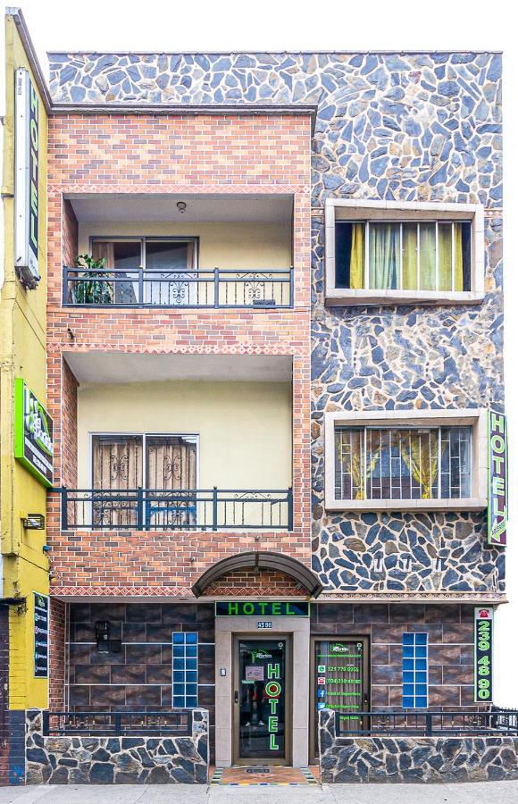 运动员酒店 麦德林 外观 照片