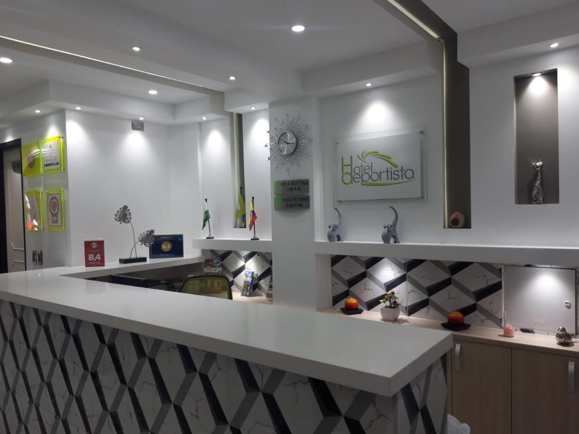 运动员酒店 麦德林 外观 照片