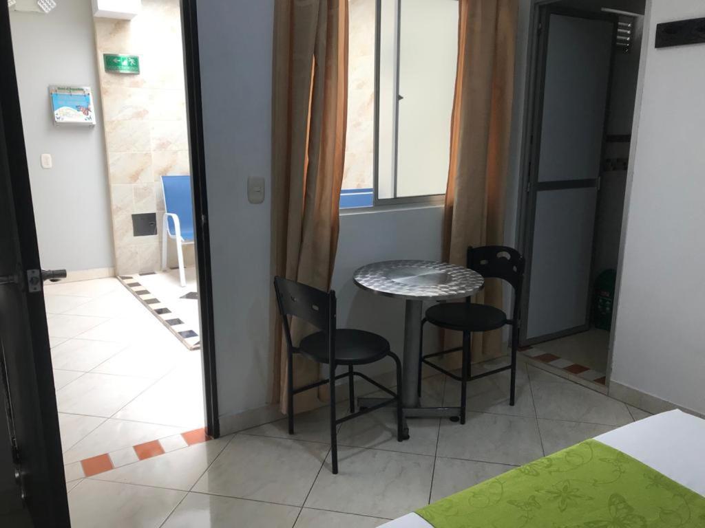 运动员酒店 麦德林 外观 照片